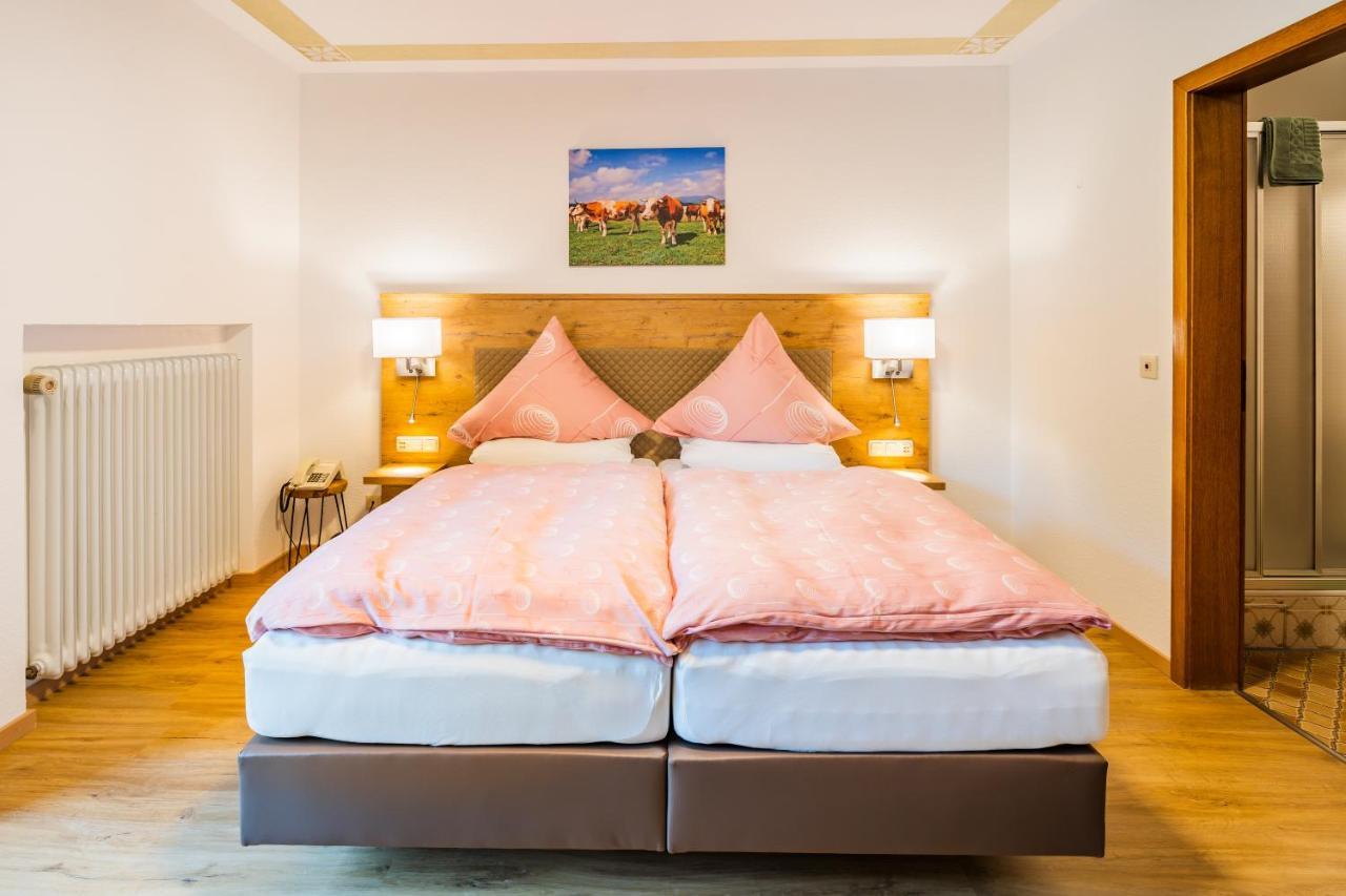 Hotel-Pension-Ostler Bad Wiessee Bagian luar foto