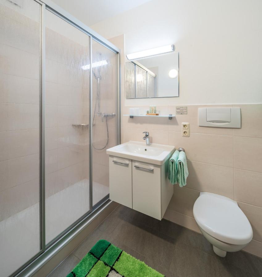 Hotel-Pension-Ostler Bad Wiessee Bagian luar foto